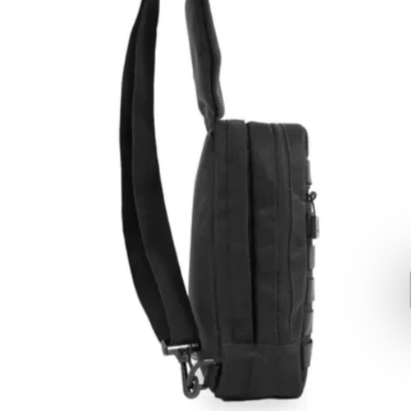 Highland Tactical Crossbody Bag - Picture 5 of 15